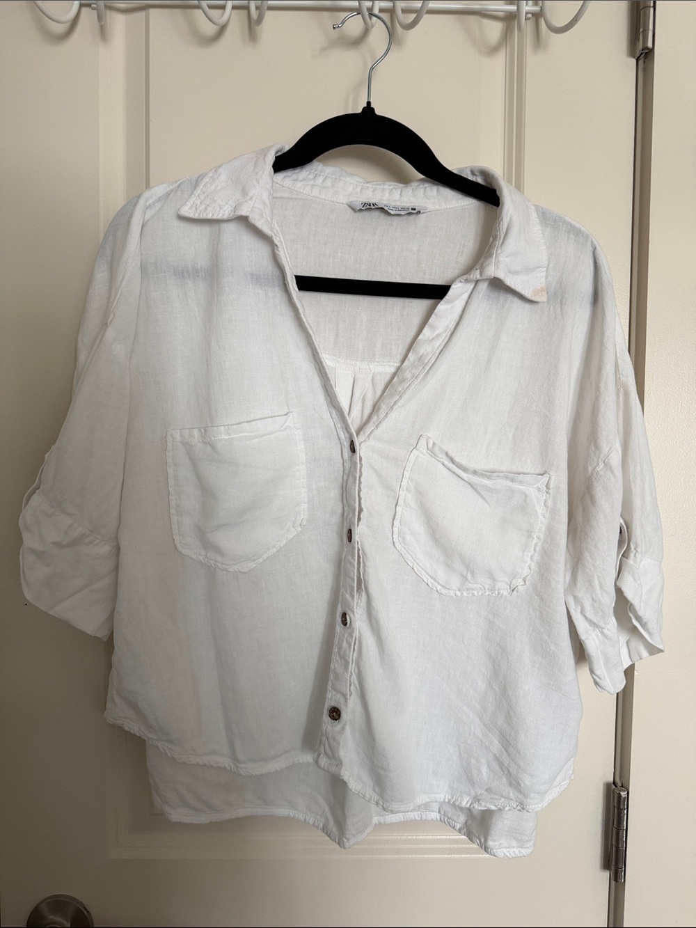 Zara White Lightweight Button-Down Pocket Shirt with wood buttons